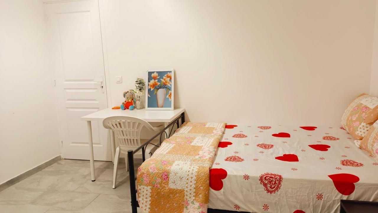 Bienvenue A Paris - Appartement Confortable, Grande Terrasse Privee Au Calme, Parking Gratuit Vitry-sur-Seine Exterior foto